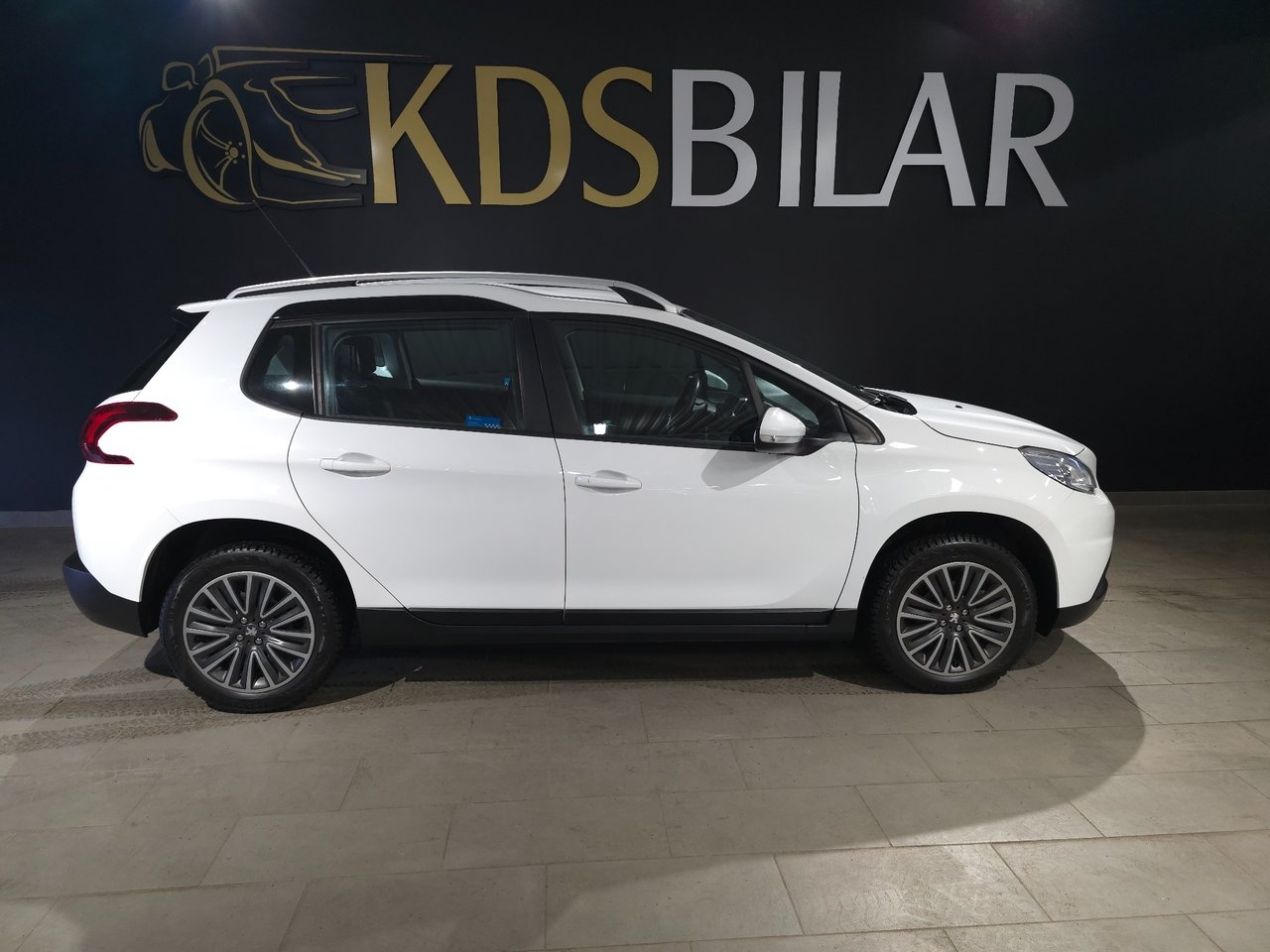 Peugeot 2008 Active 2016, bild 5/10