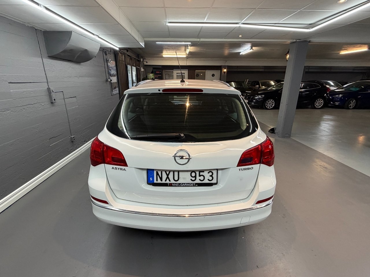 Opel Astra 2014, photo 5/13