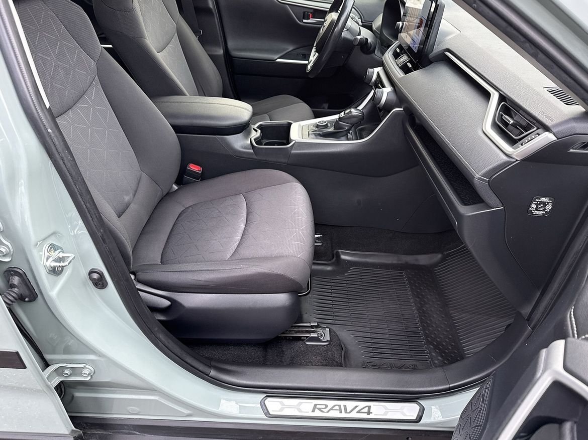 Toyota RAV4 2024, bild 6/10