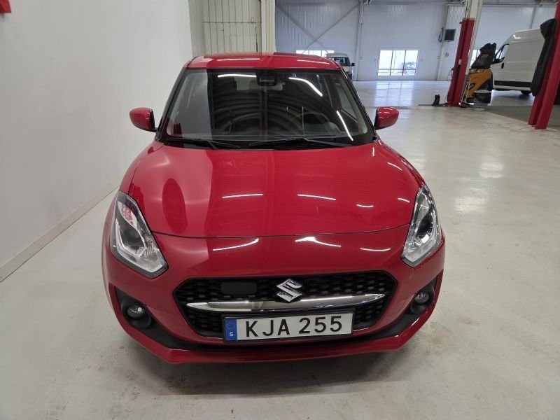 Suzuki Swift 1,2 5d Manuell 83 Hk 2023, kuva 2/10