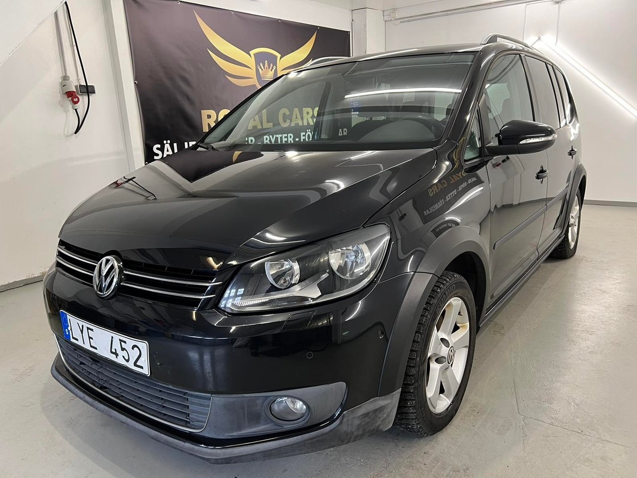 Volkswagen Touran 2012, bild 5/10