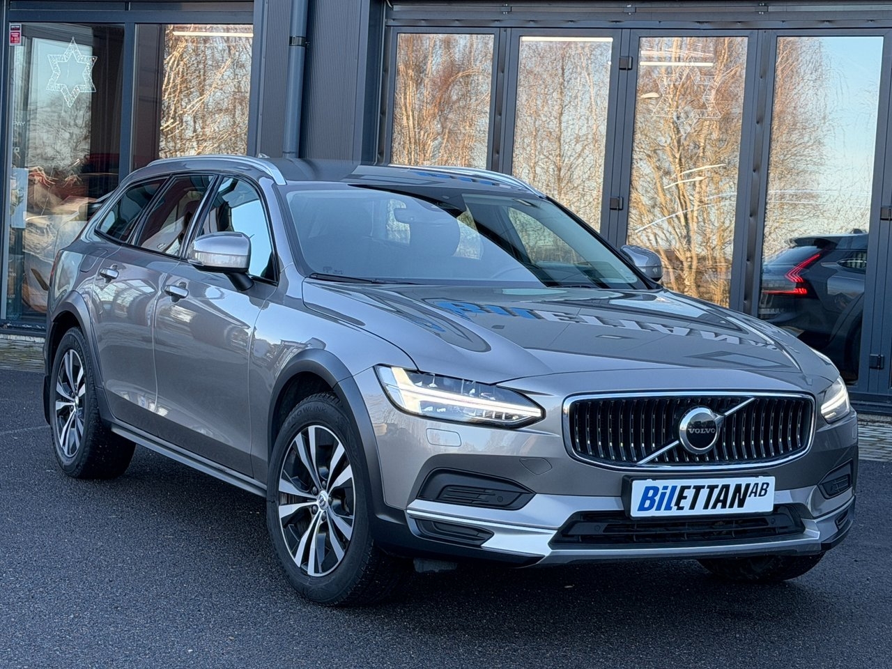 Volvo V90 Cross Country 2022, bild 2/10