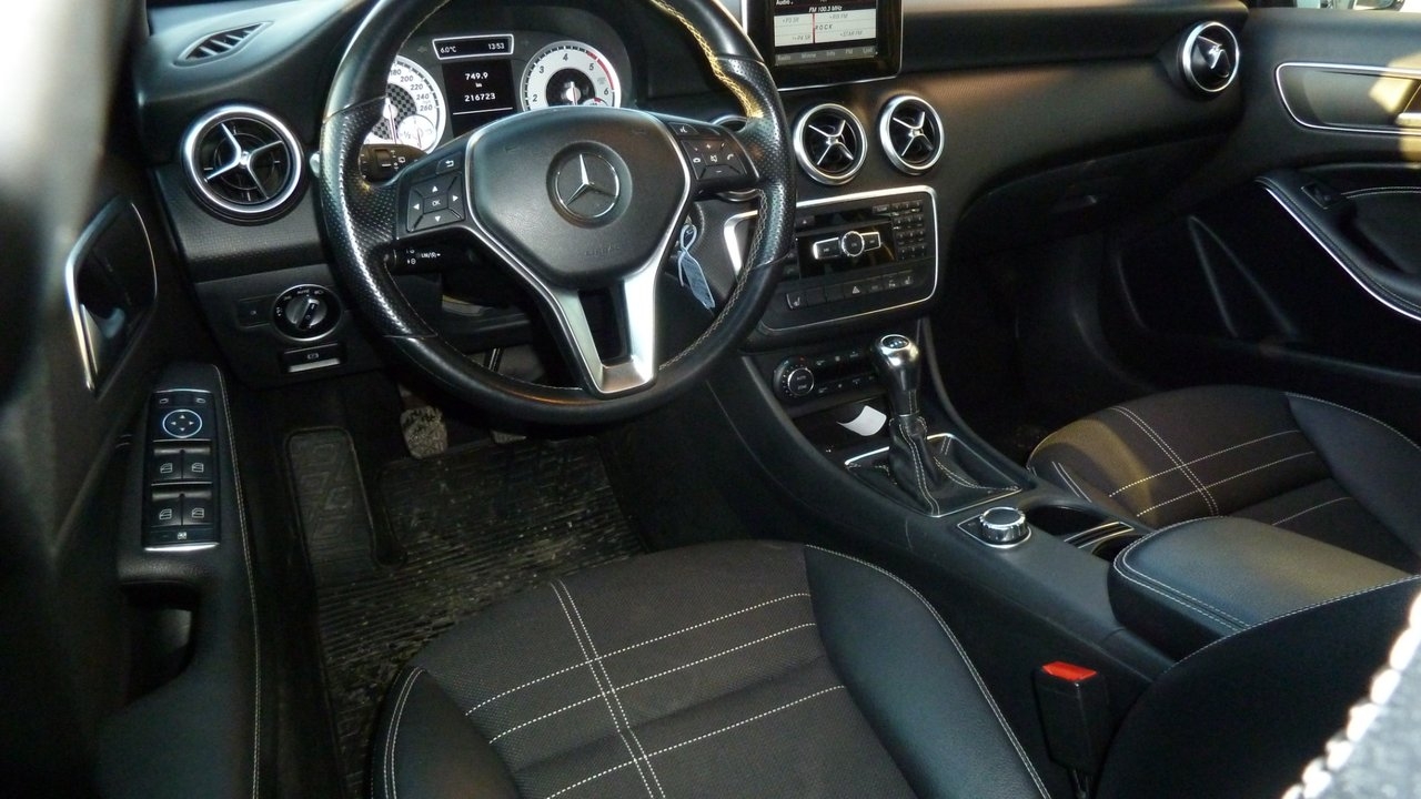 Mercedes-Benz A 180 CDI Urban Euro 5 2013, bild 7/10