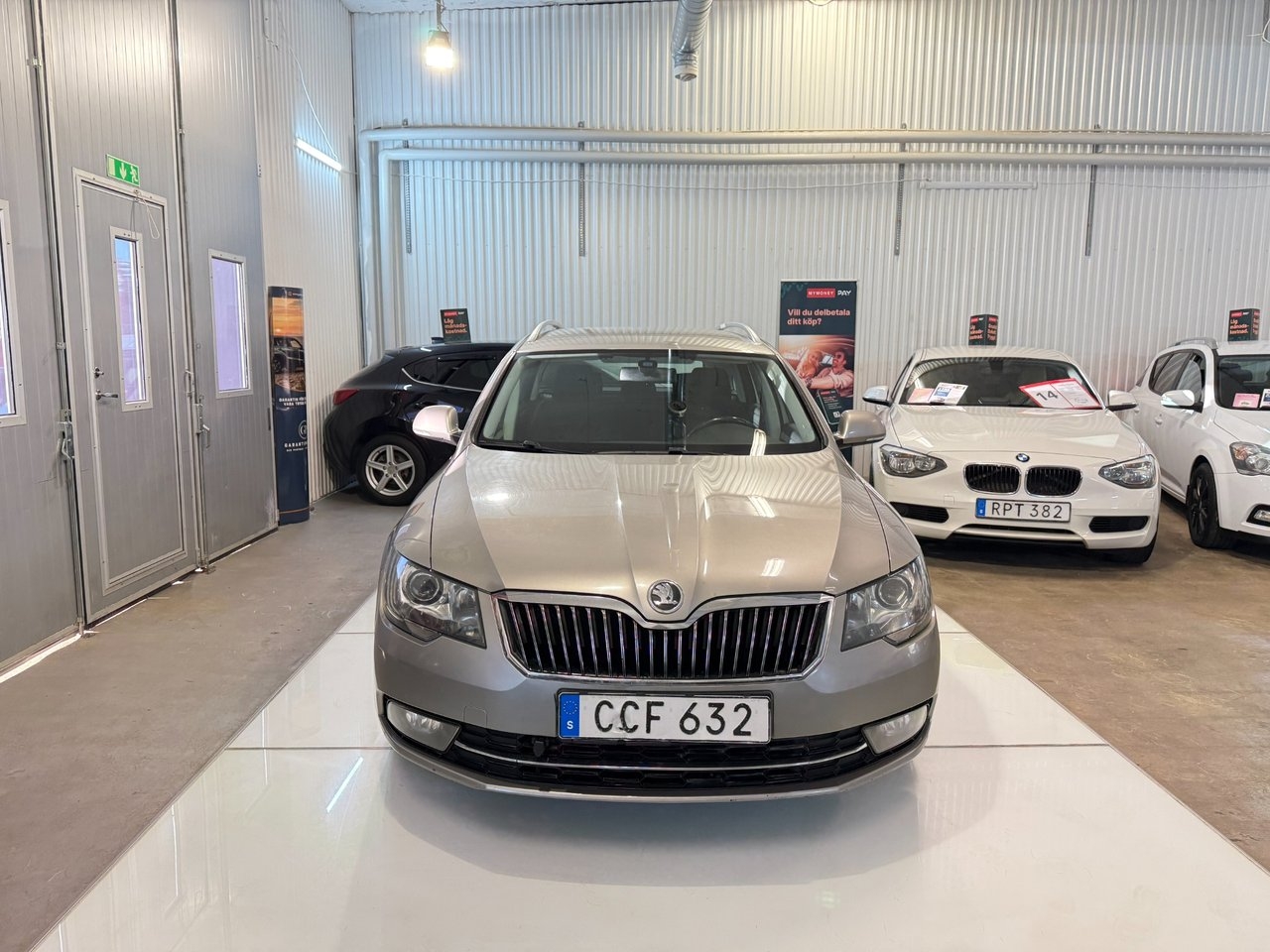 Skoda Superb 2014, bild 3/14