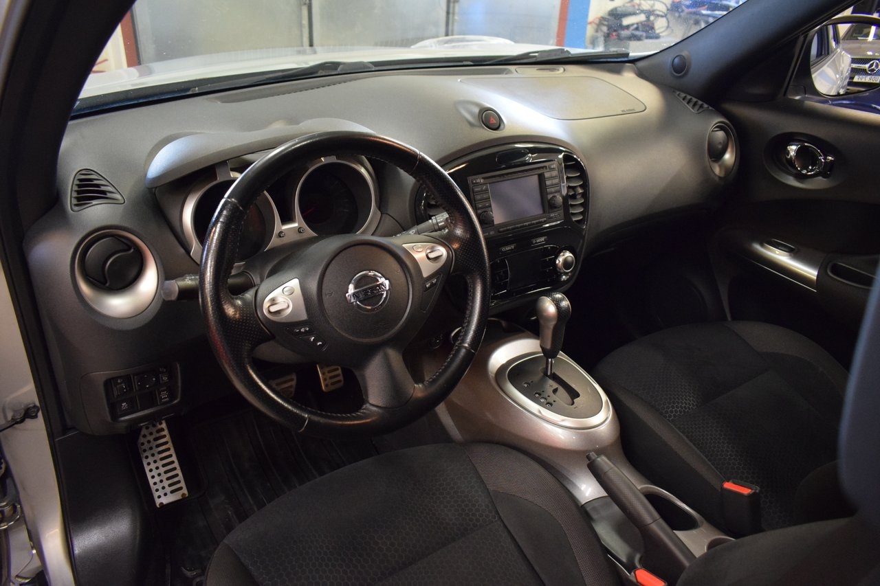 Nissan Juke 1.6 DIG-T 4x4 XTRONIC-CVT 2011, bild 7/10