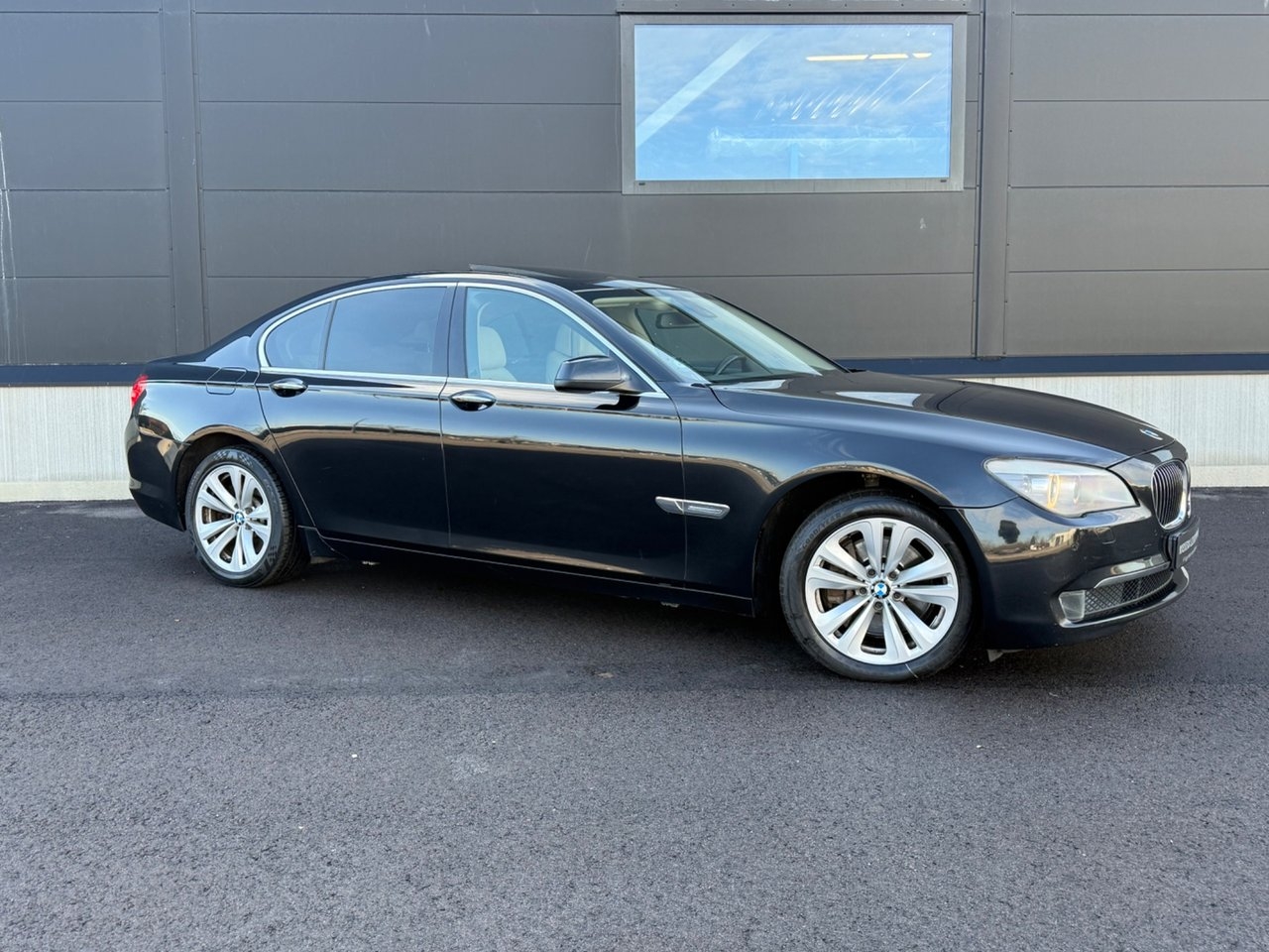 BMW 730 2011, photo 4/22