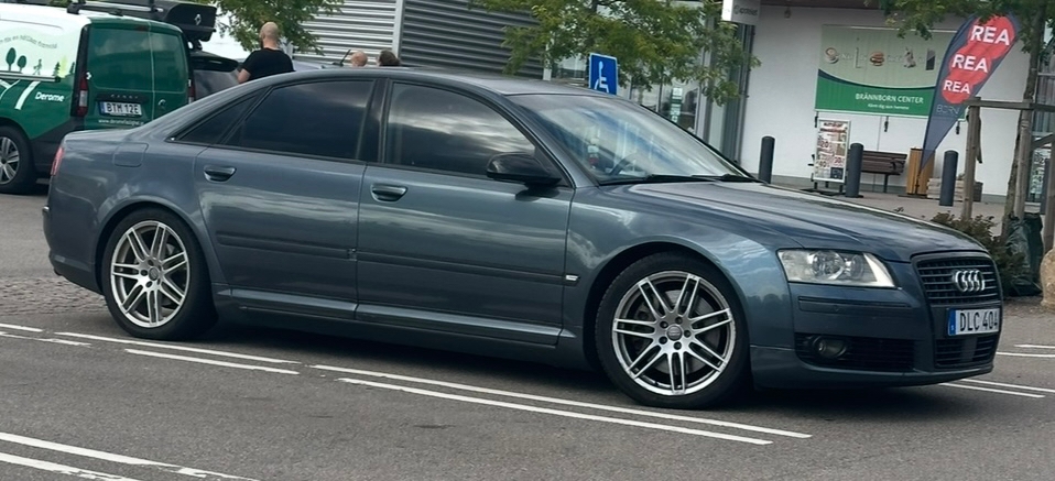Audi A8
