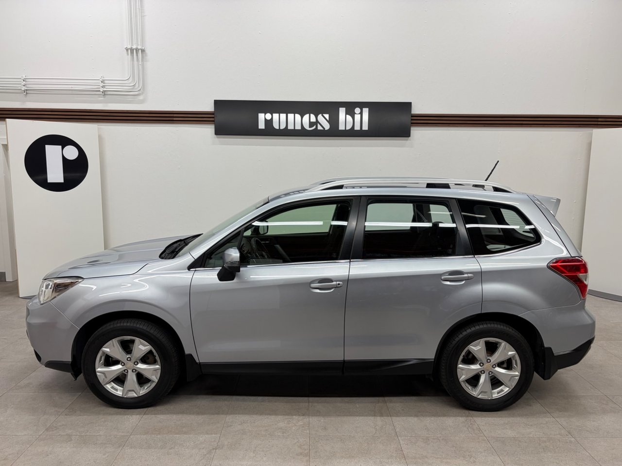 Subaru Forester 2015, bild 2/10