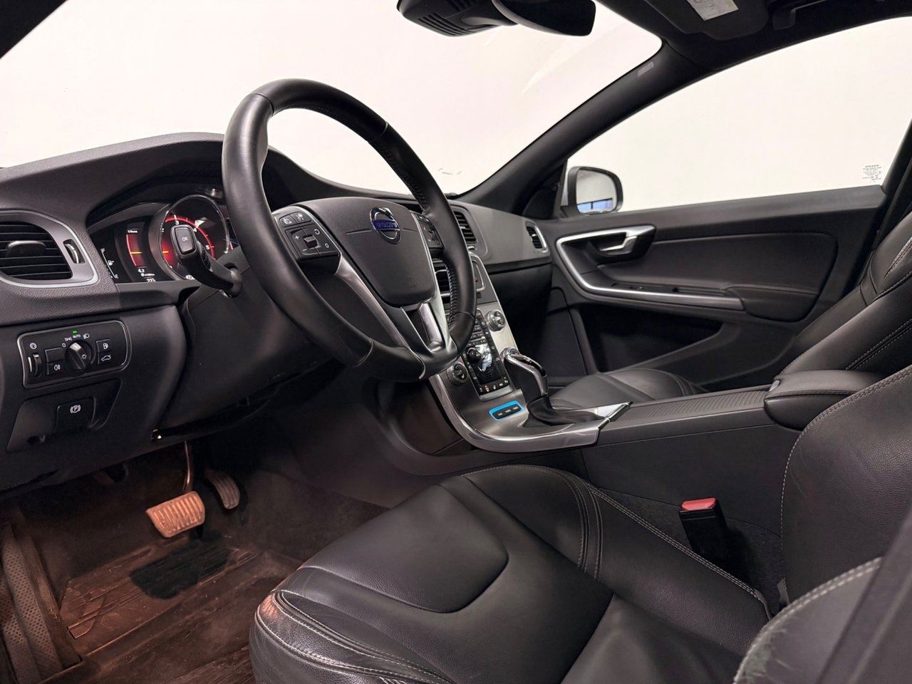 Volvo V60 2017, kuva 7/10