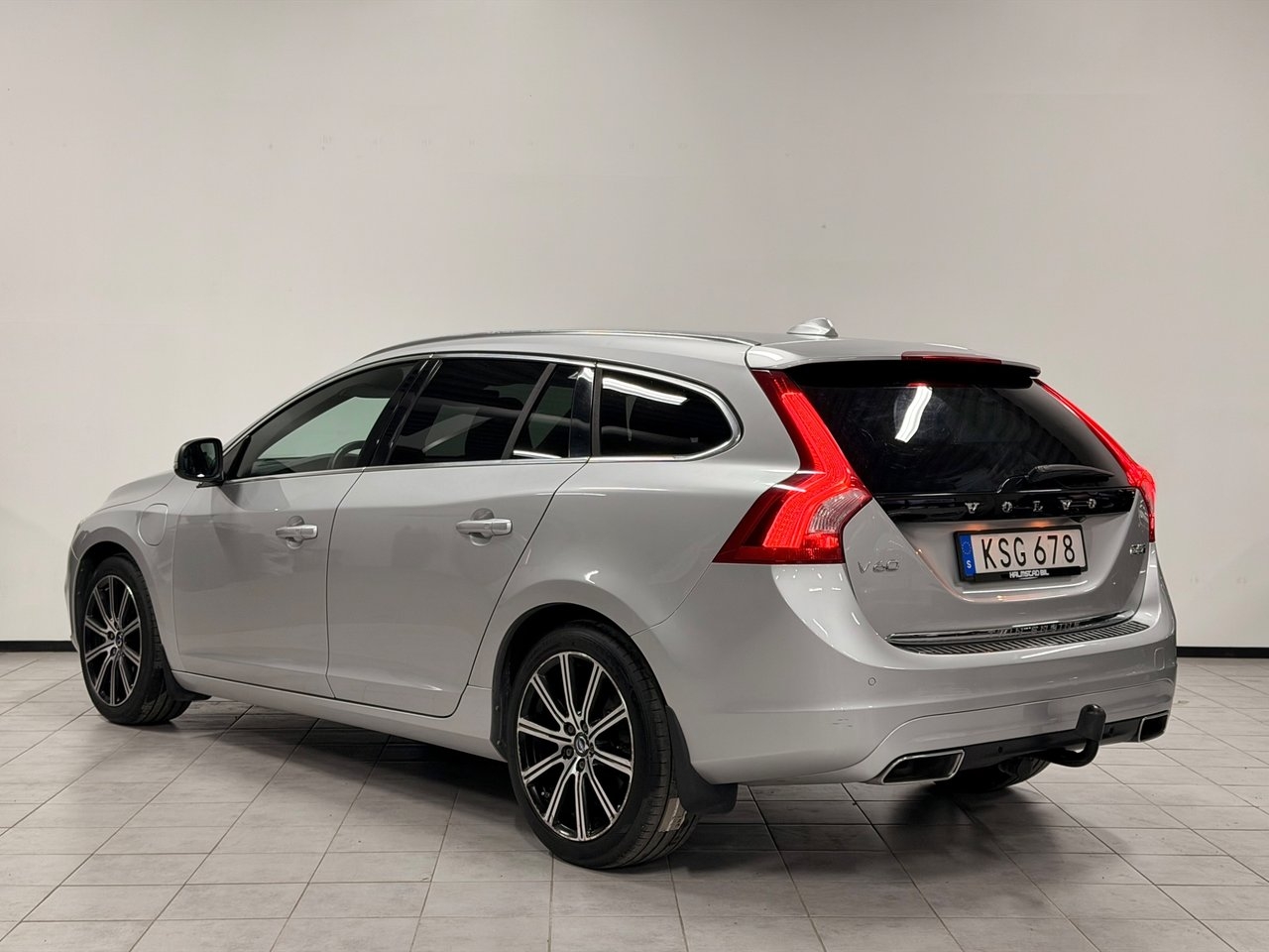Volvo V60 2017, kuva 4/10