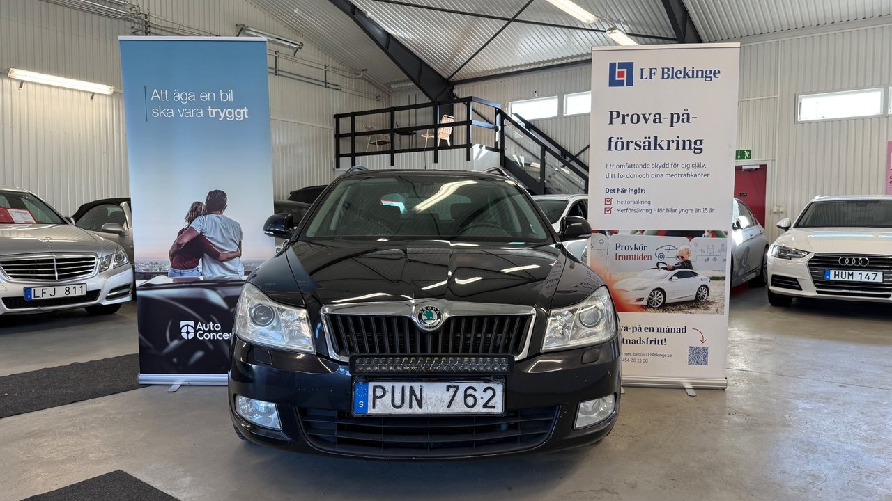 Skoda Octavia 2012, kuva 3/10