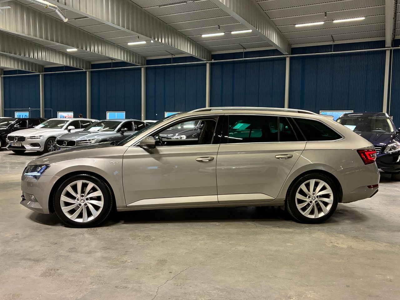 Skoda Superb Kombi 1.8 TSI Aut L&K 2017, bild 6/10