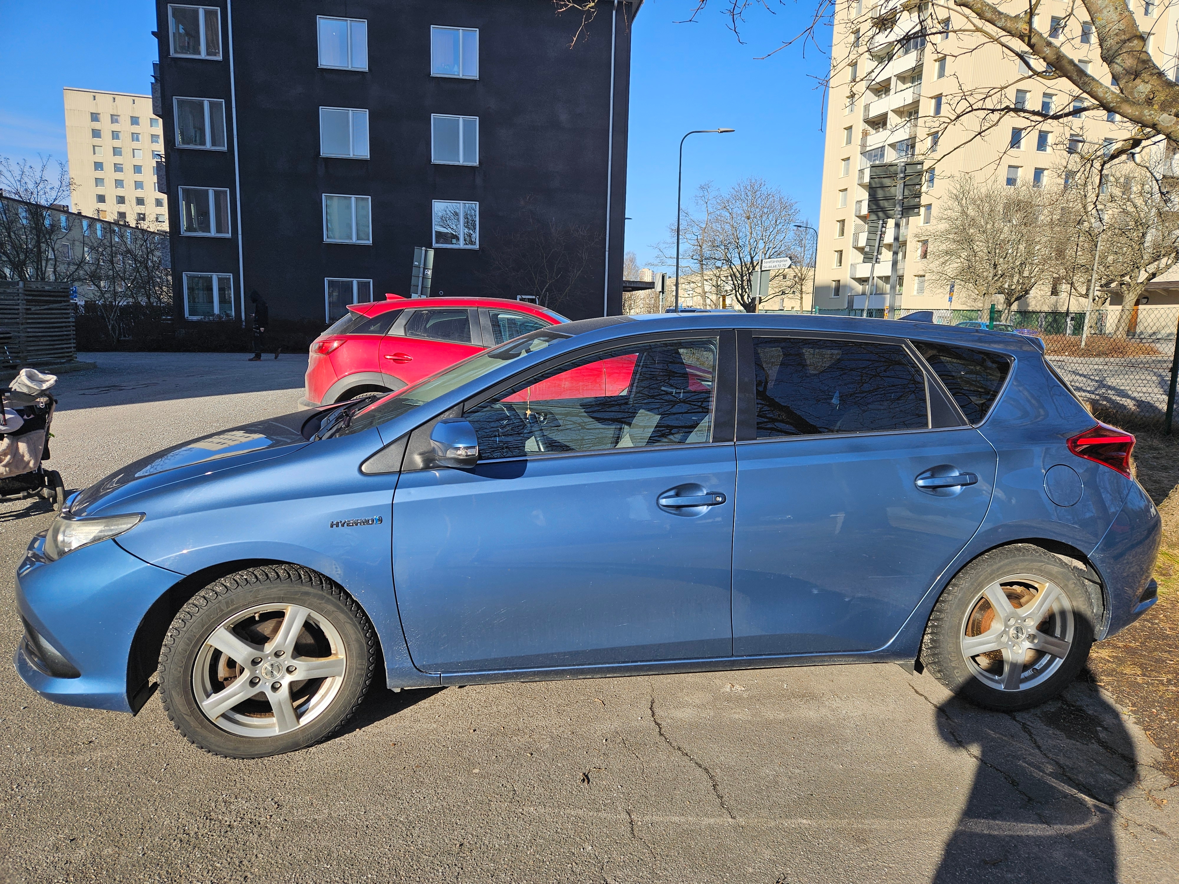Toyota Auris 1.8 Hybrid 2016, bild 3/5