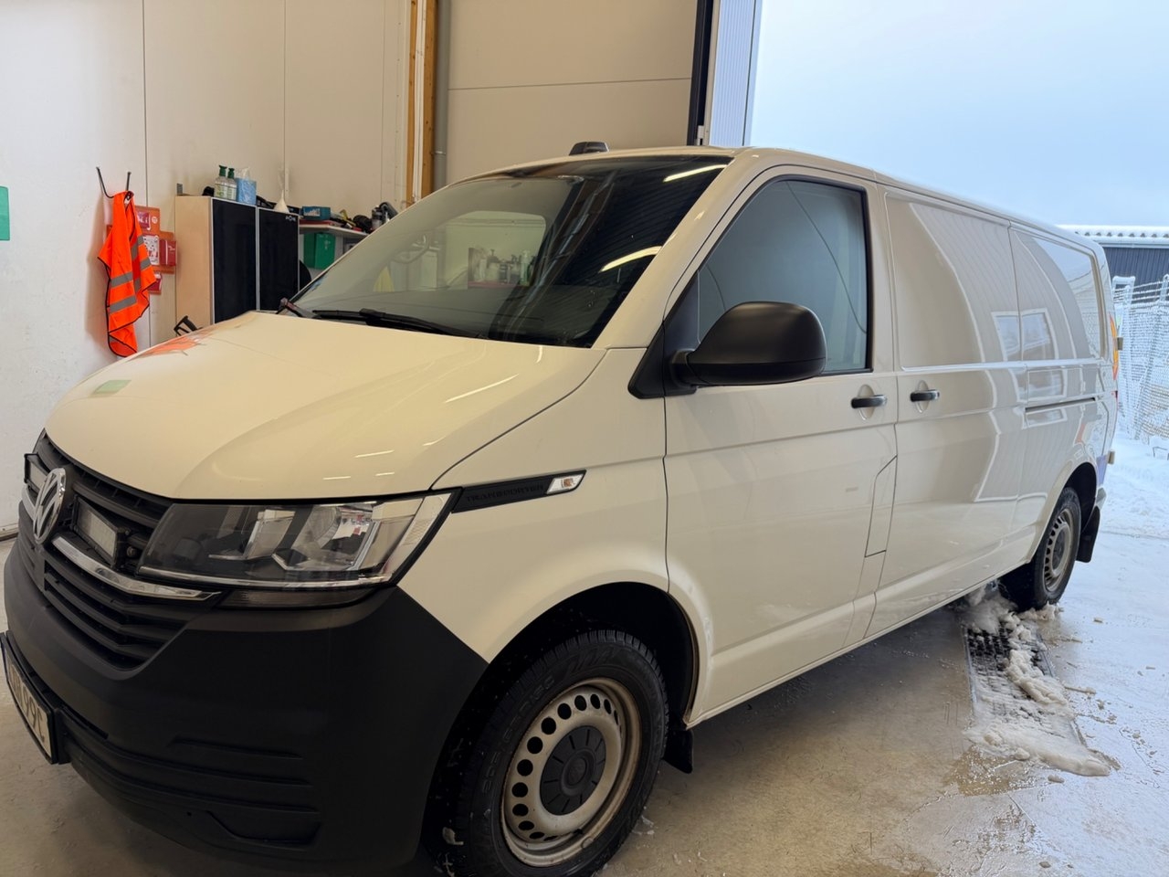 Volkswagen Transporter 2021, photo 5/10