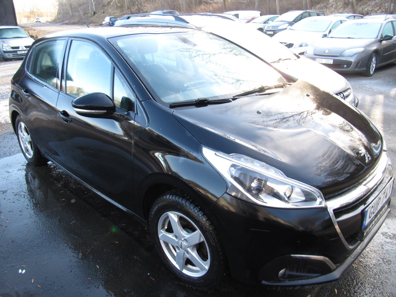 Peugeot 208 1.2 PureTech 2015, bild 2/6