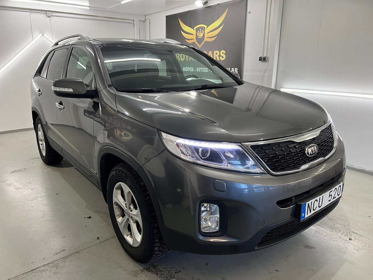 Kia Sorento 2.2 CRDi 4WD AUTOMAT 7-SITS 2013, bild 2/10