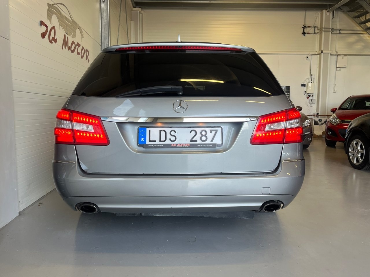 Mercedes-Benz E 350 CDI Avantgarde 2011, bild 5/10