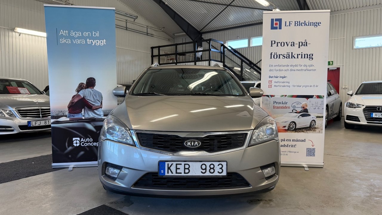 Kia Ceed 2010, photo 3/10