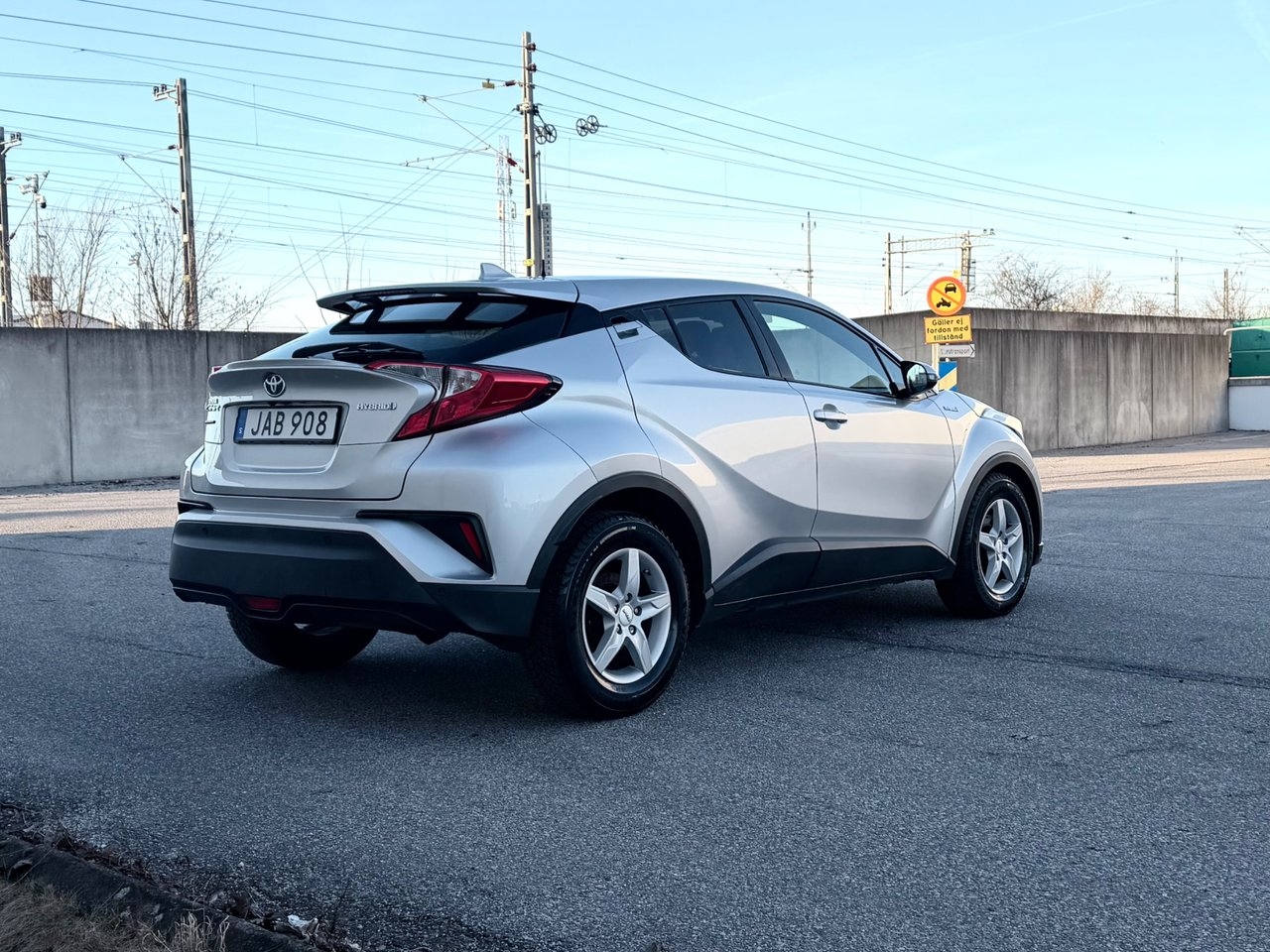 Toyota C-HR Hybrid CVT Active Euro 6 2018, bild 3/8