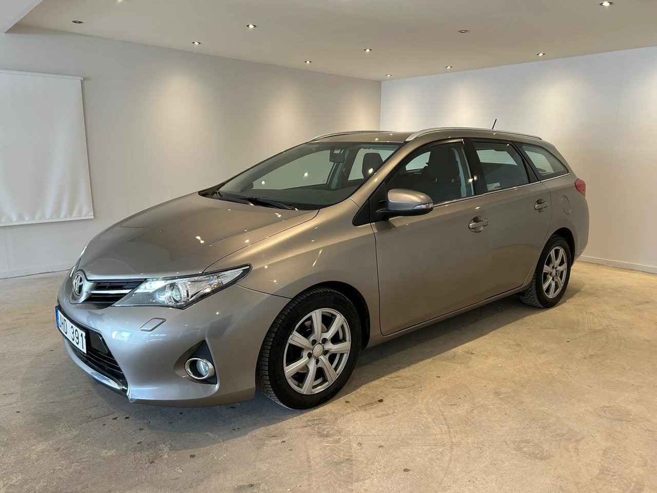 Toyota Auris 2013, bild 3/10