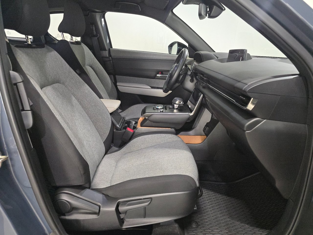 Mazda MX-30 2024, kuva 7/10
