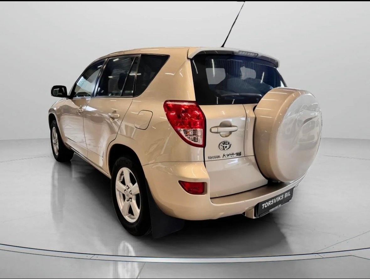Toyota RAV4 2.0 VVT-i 4x4 2006, bild 3/10