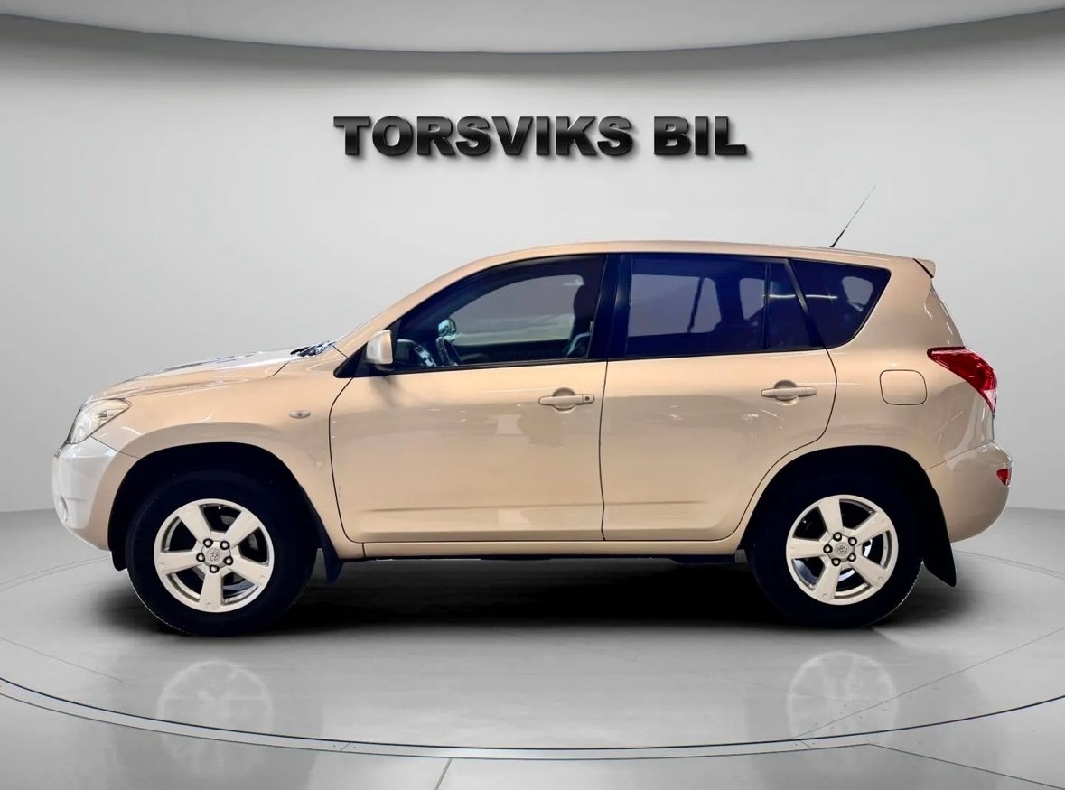 Toyota RAV4 2.0 VVT-i 4x4 2006, bild 2/10