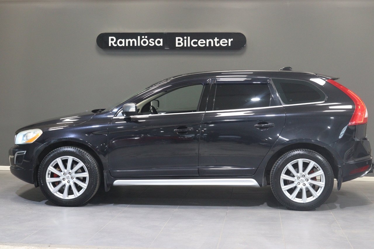 Volvo XC60 2012, photo 2/10