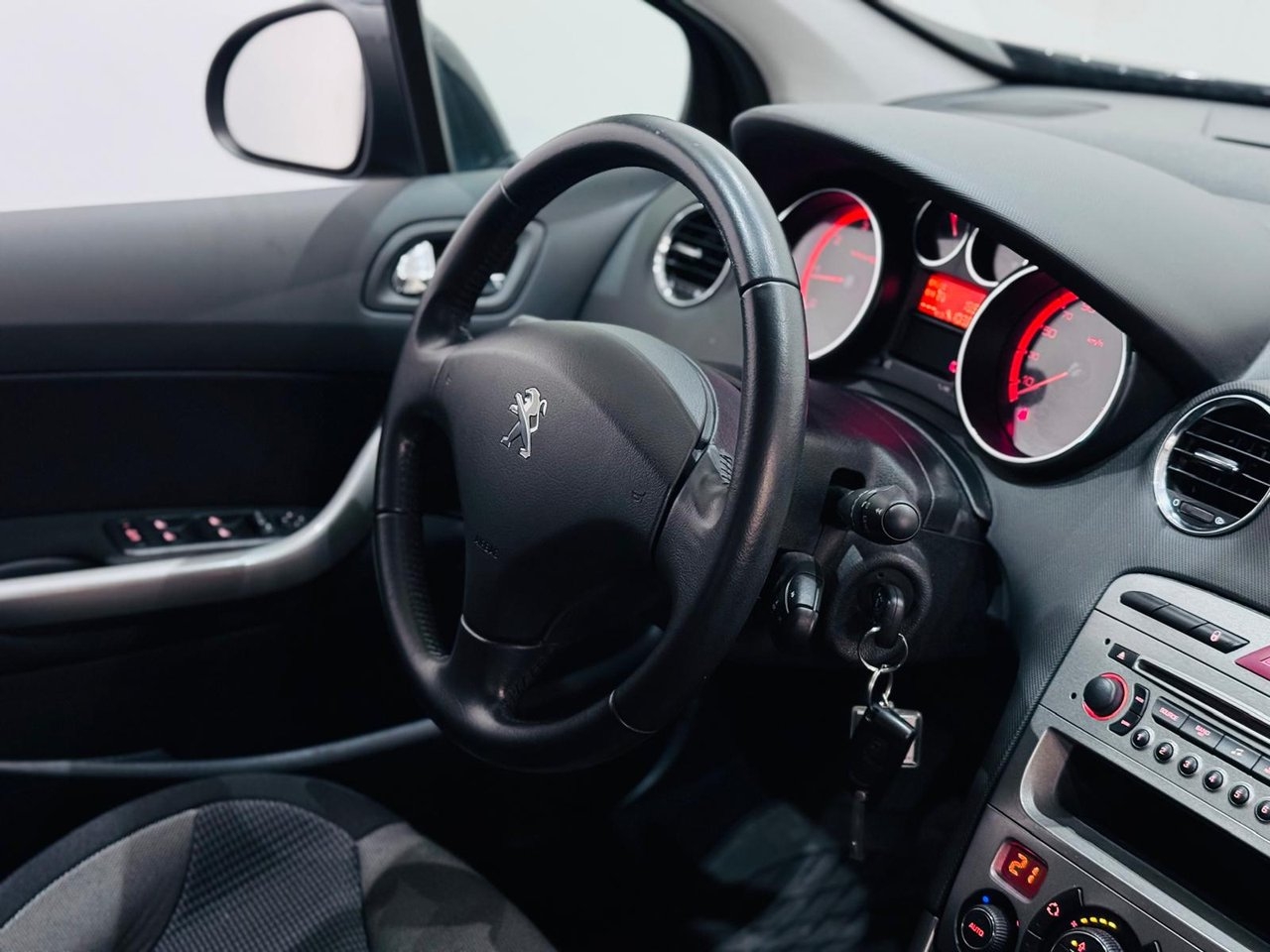 Peugeot 308 5-dörrar 1.6 VTi 120hk 2011, kuva 4/10