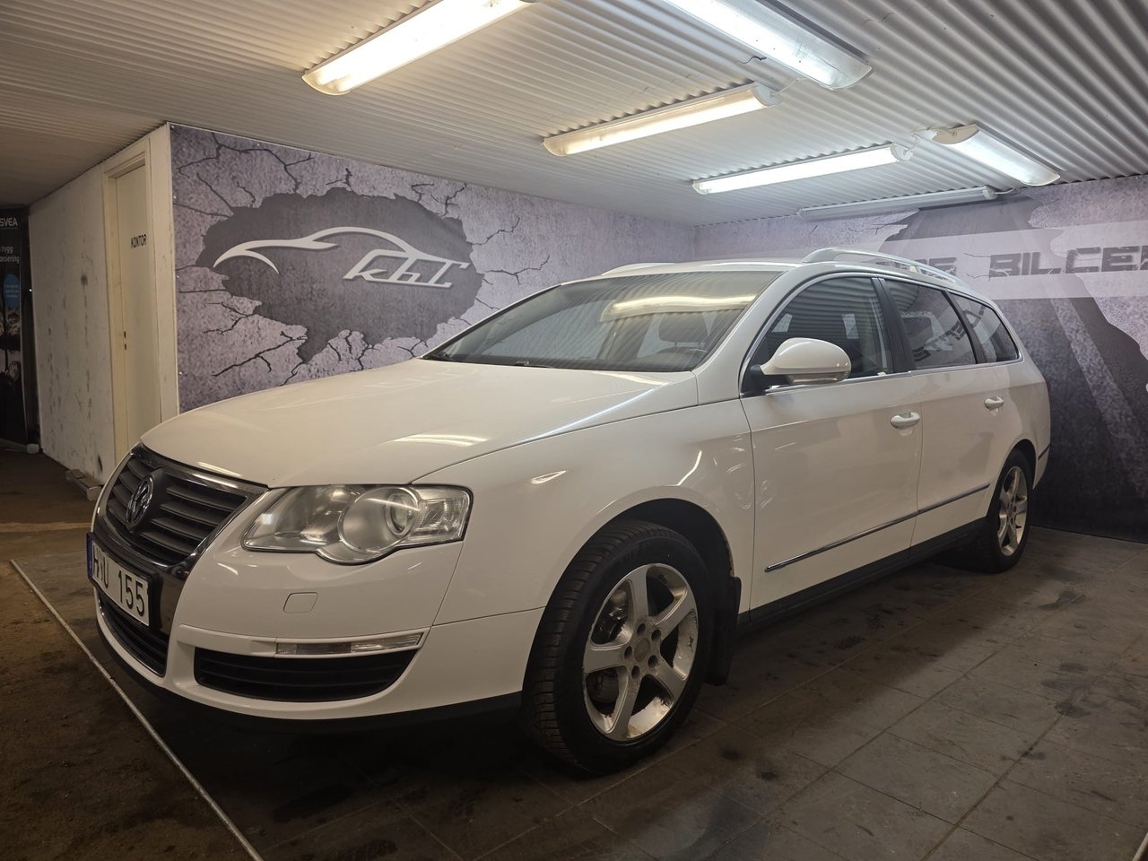 Volkswagen Passat 2010, bild 3/16
