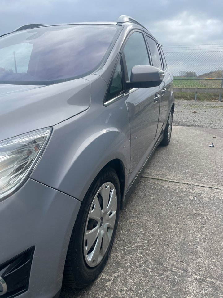 Ford Grand C-MAX 1.6 EcoBoost Euro 5 2011, bild 2/10