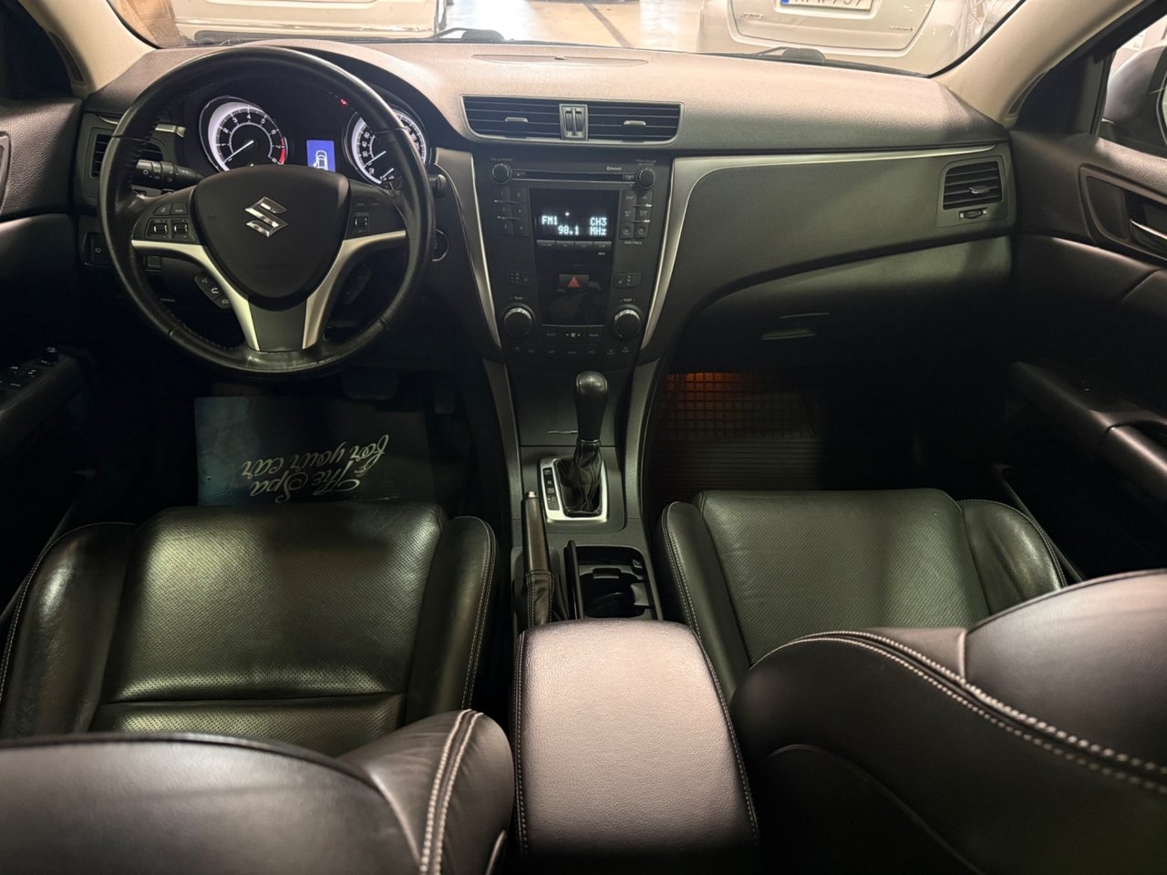 Suzuki Kizashi 2013, bild 7/10