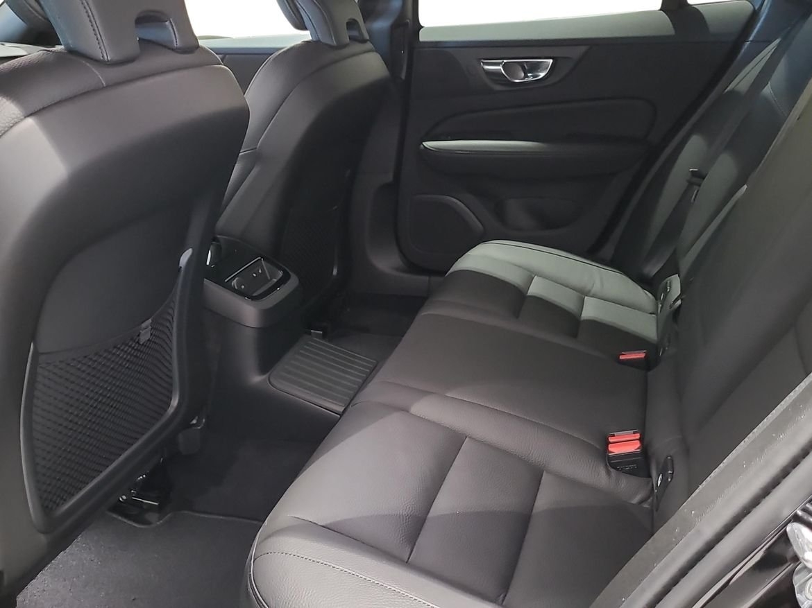 Volvo V60 T6 Plus Dark Nordic Edition 2026, kuva 6/15