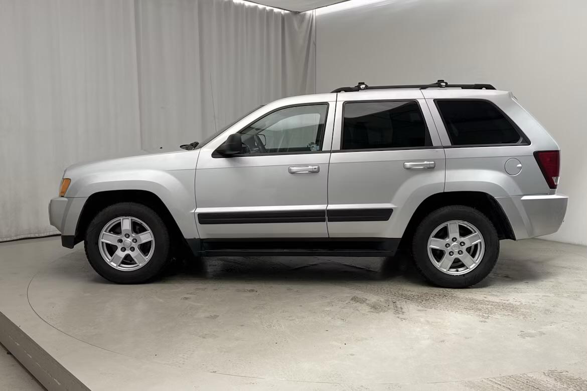 Jeep Grand Cherokee 4.7 V8 Automatisk 2006, kuva 2/5