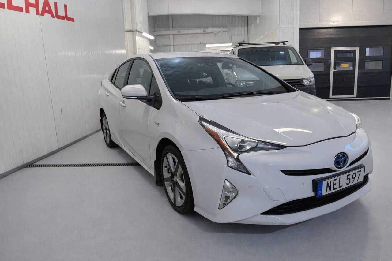 Toyota Prius Hybrid CVT 2016, bild 7/10