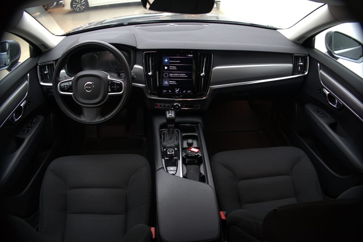 Volvo V90 2019, kuva 7/17