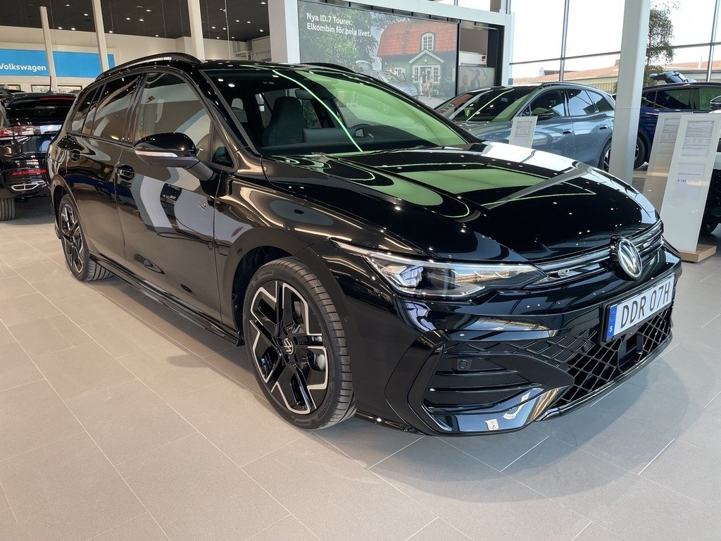 Volkswagen Golf R-Line Edition 4 motion 2026, bild 3/16