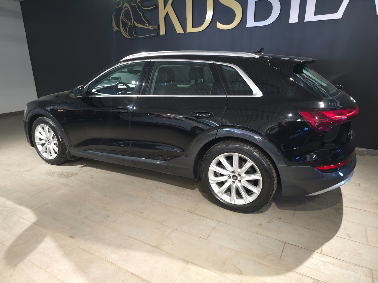 Audi e-tron 2021, photo 3/10
