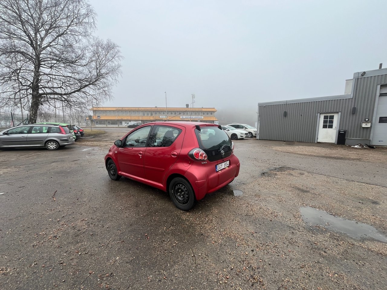 Toyota Aygo 5-dörrar 1.0 VVT-i Euro 5 2011, bild 2/8