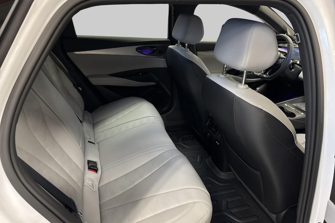 BYD Seal 6 Comfort Touring Laddhybrid 2026, bild 5/8