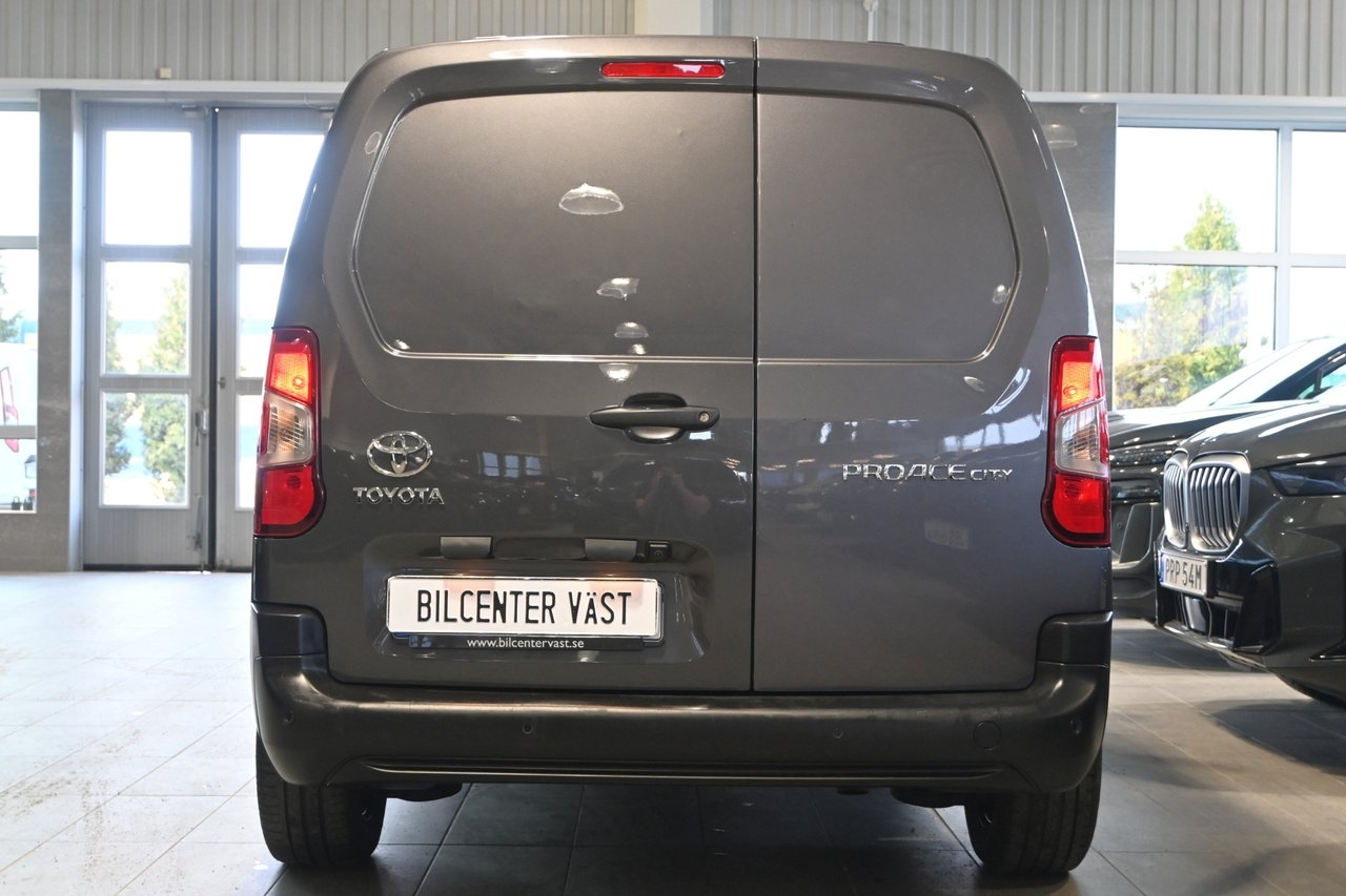 Toyota Proace City City 1.2 Turbo 3-sits 2023, bild 4/10