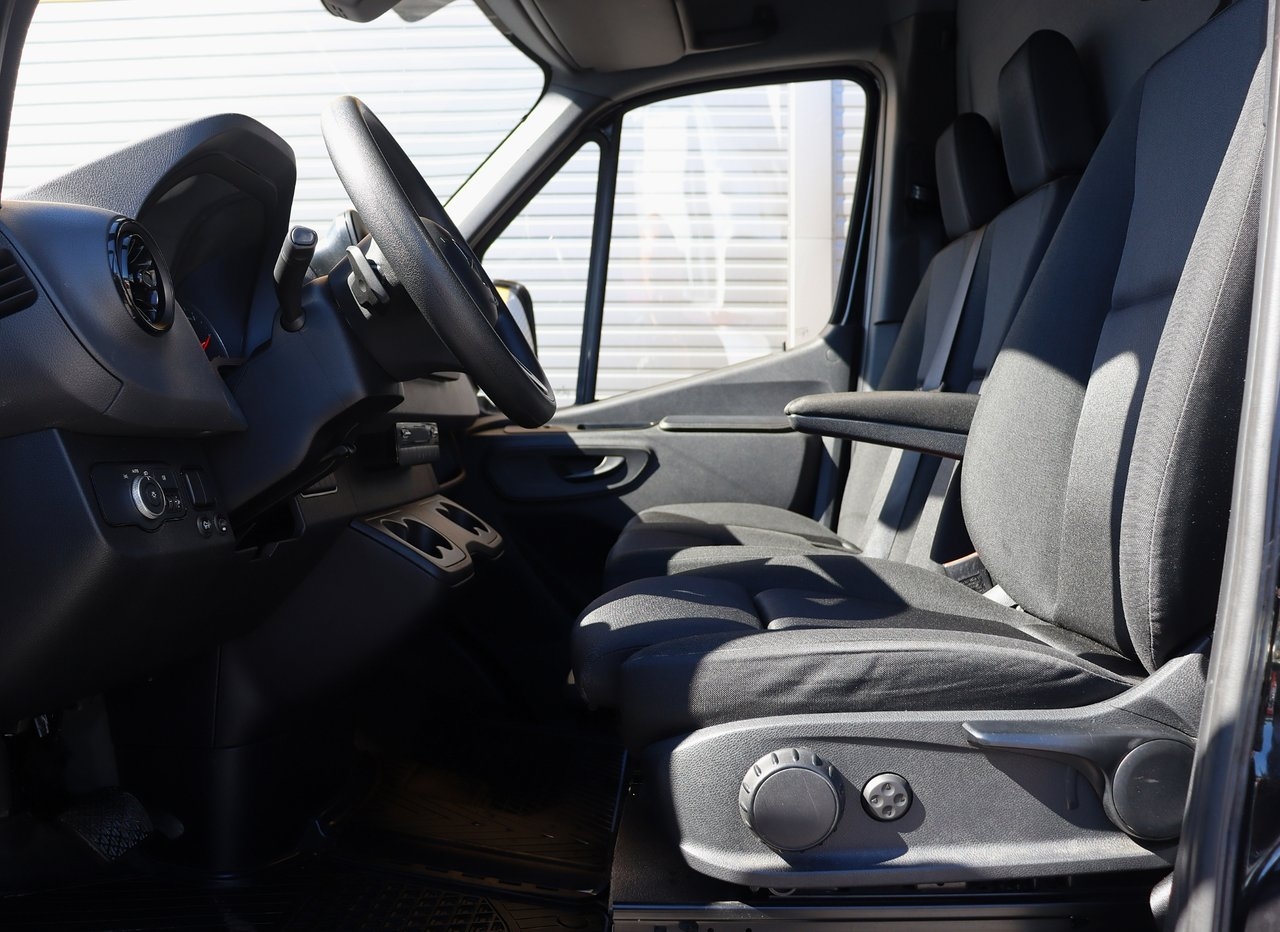 Mercedes-Benz Sprinter 2023, bild 7/10