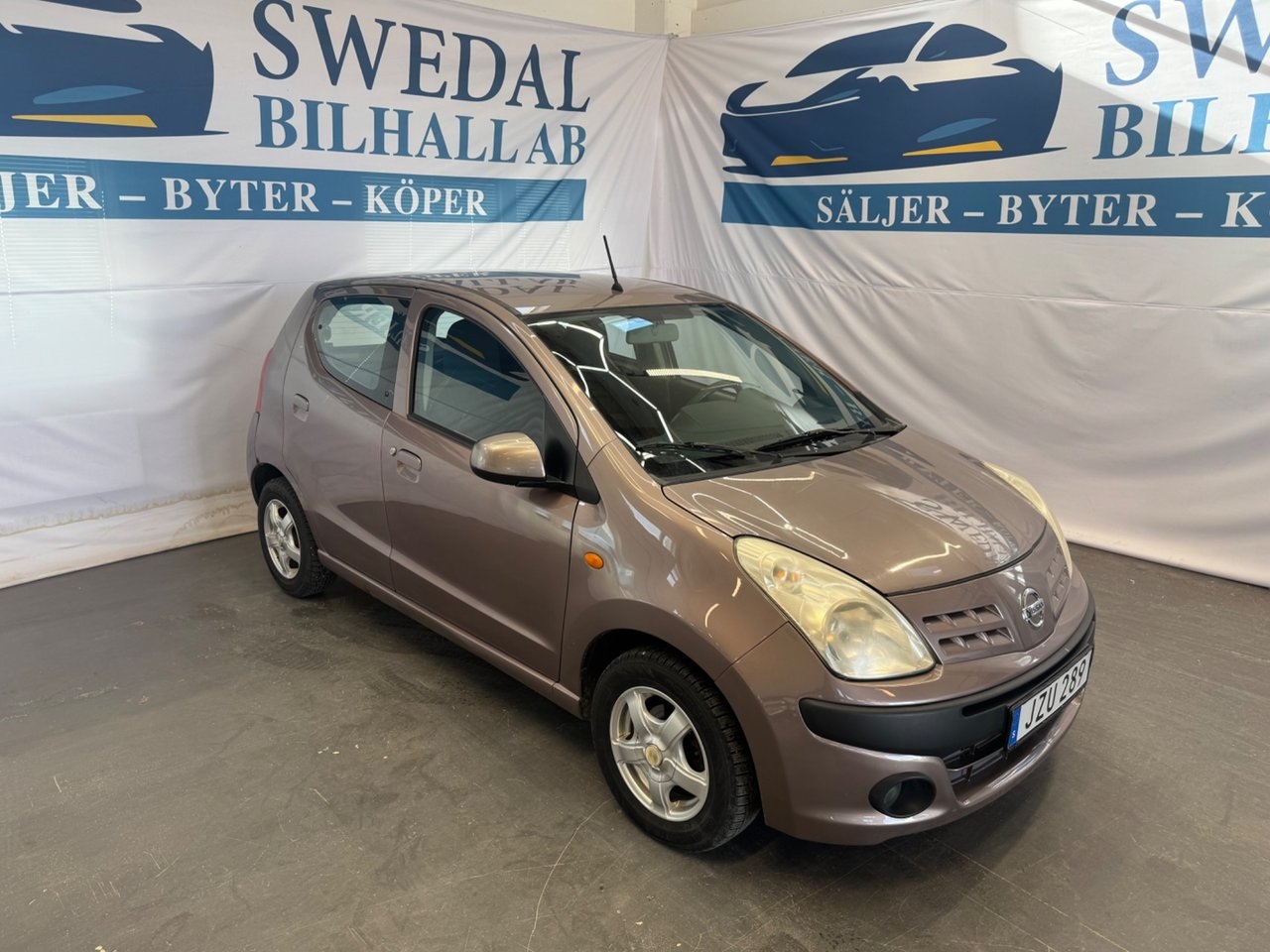 Nissan Pixo