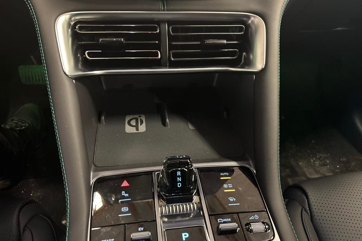 BYD Seal U Design DM-i AWD 2026, kuva 8/8
