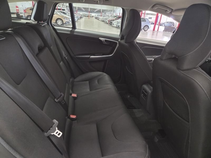 Volvo V60 2018, kuva 5/10