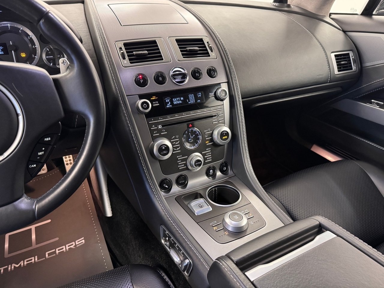 Aston Martin Rapide 2011, bild 6/10