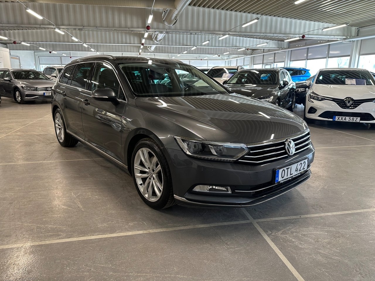 Volkswagen Passat 2015, bild 2/18
