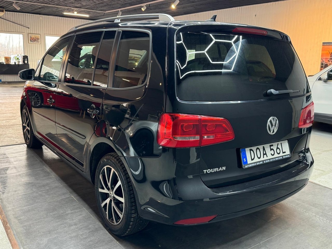 Volkswagen Touran 2013, kuva 4/10