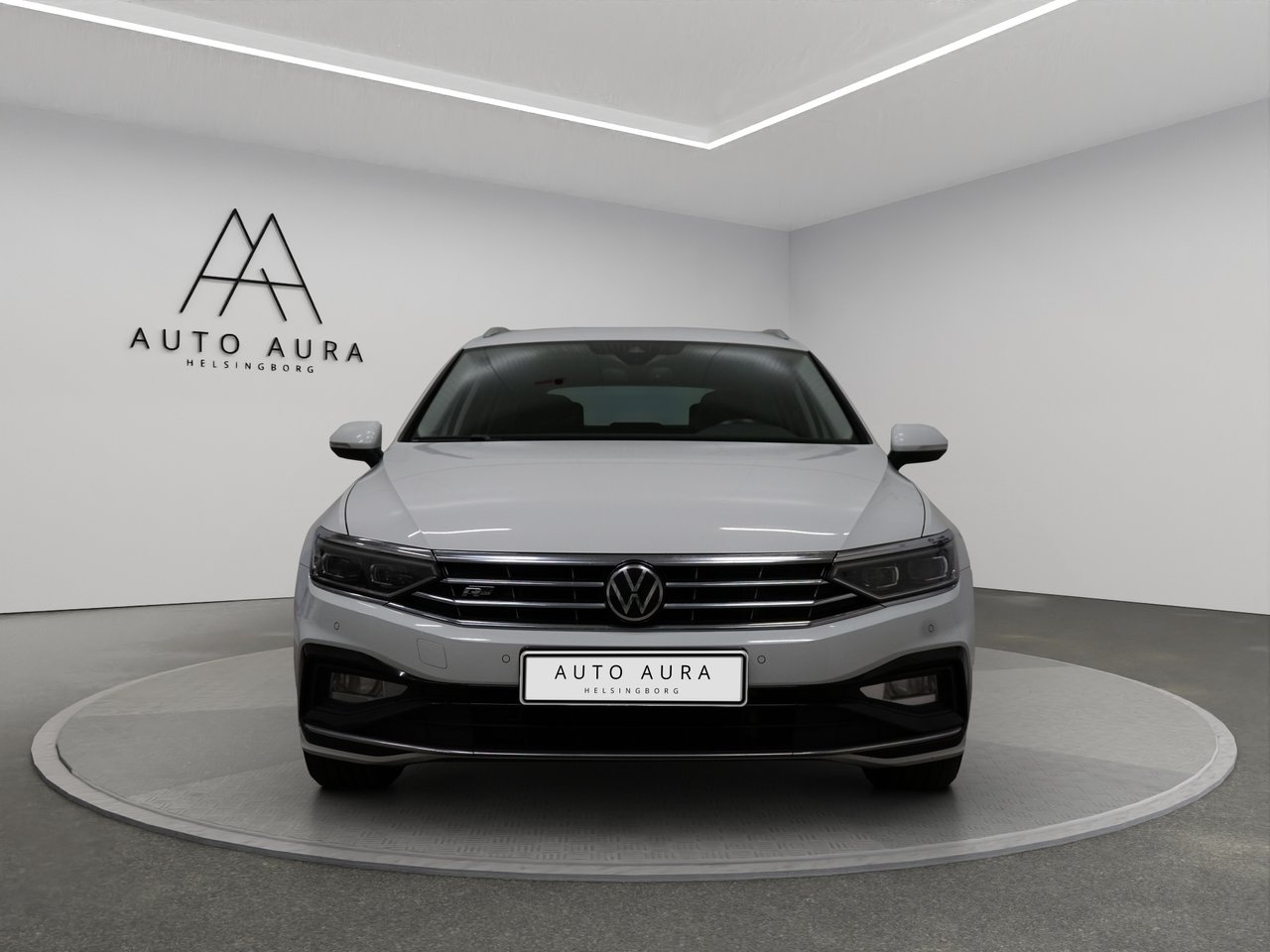Volkswagen Passat 2021, bild 2/22