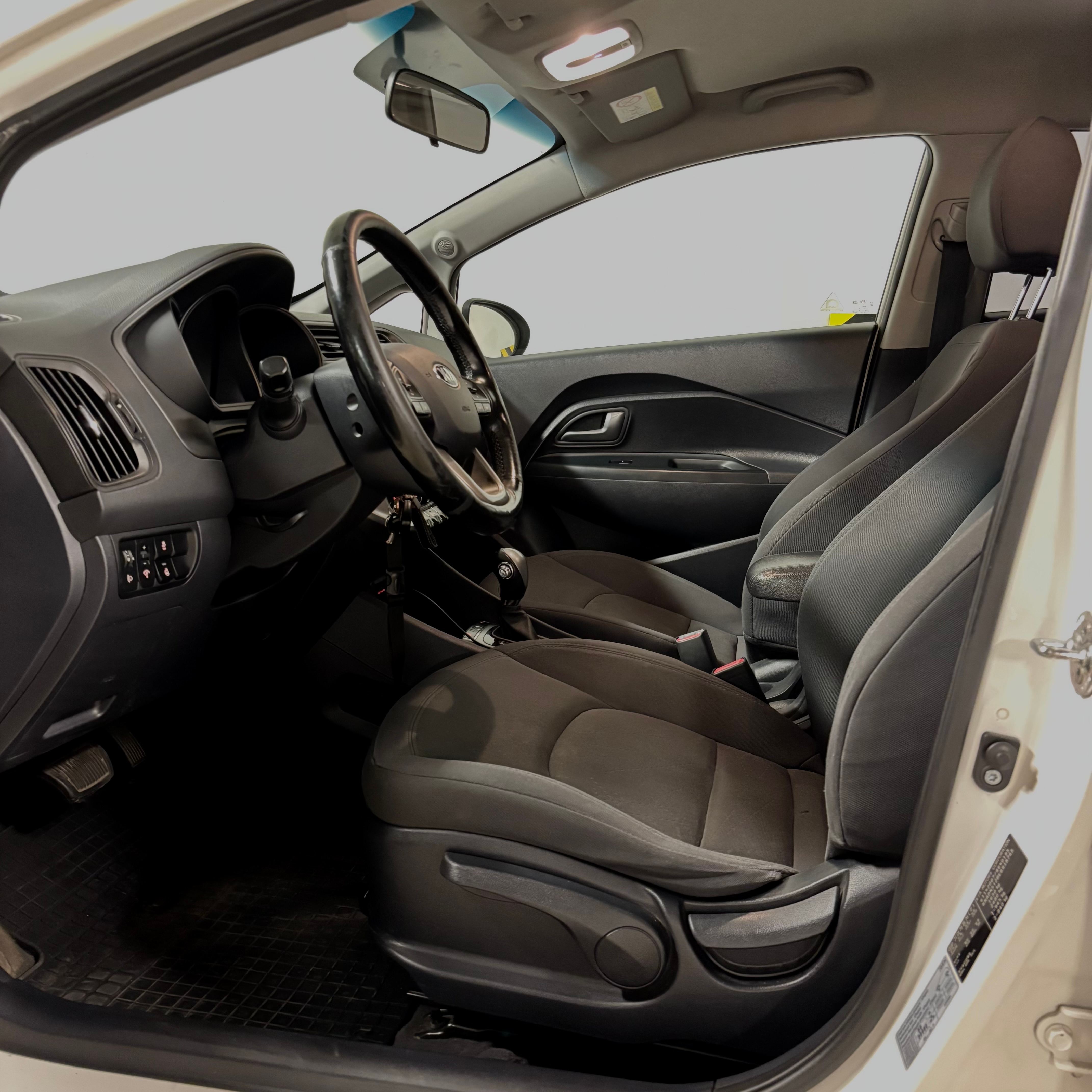 Kia Rio 5-dörrar 1.4 CVVT Automatisk 2014, bild 7/10
